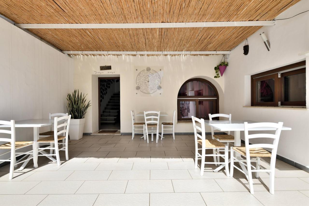 Al Vicoletto - Genuine Hospitality Acomodação com café da manhã Tortolì Exterior foto